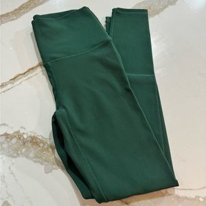 Kyodan leggings. Hunter green. Size small